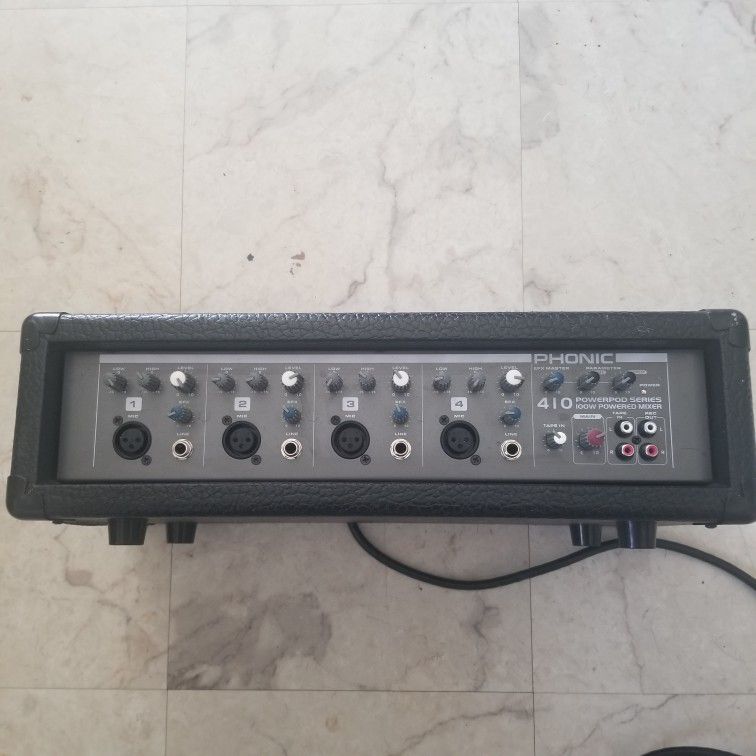 Phonic Powered Mixer 100w 