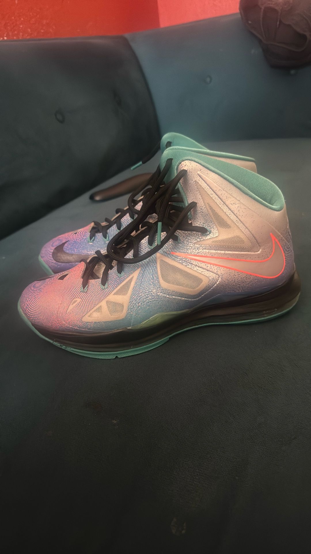 Lebron 10 Pure Galaxy Size 9.5