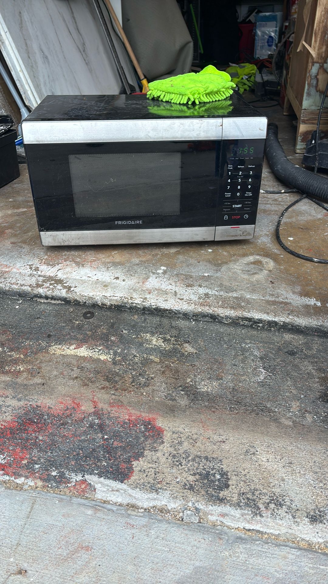 Frigidaire Microwave