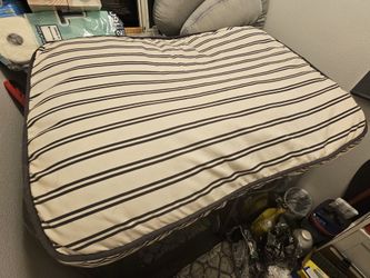 SportPet Tan Striped Dog Bed