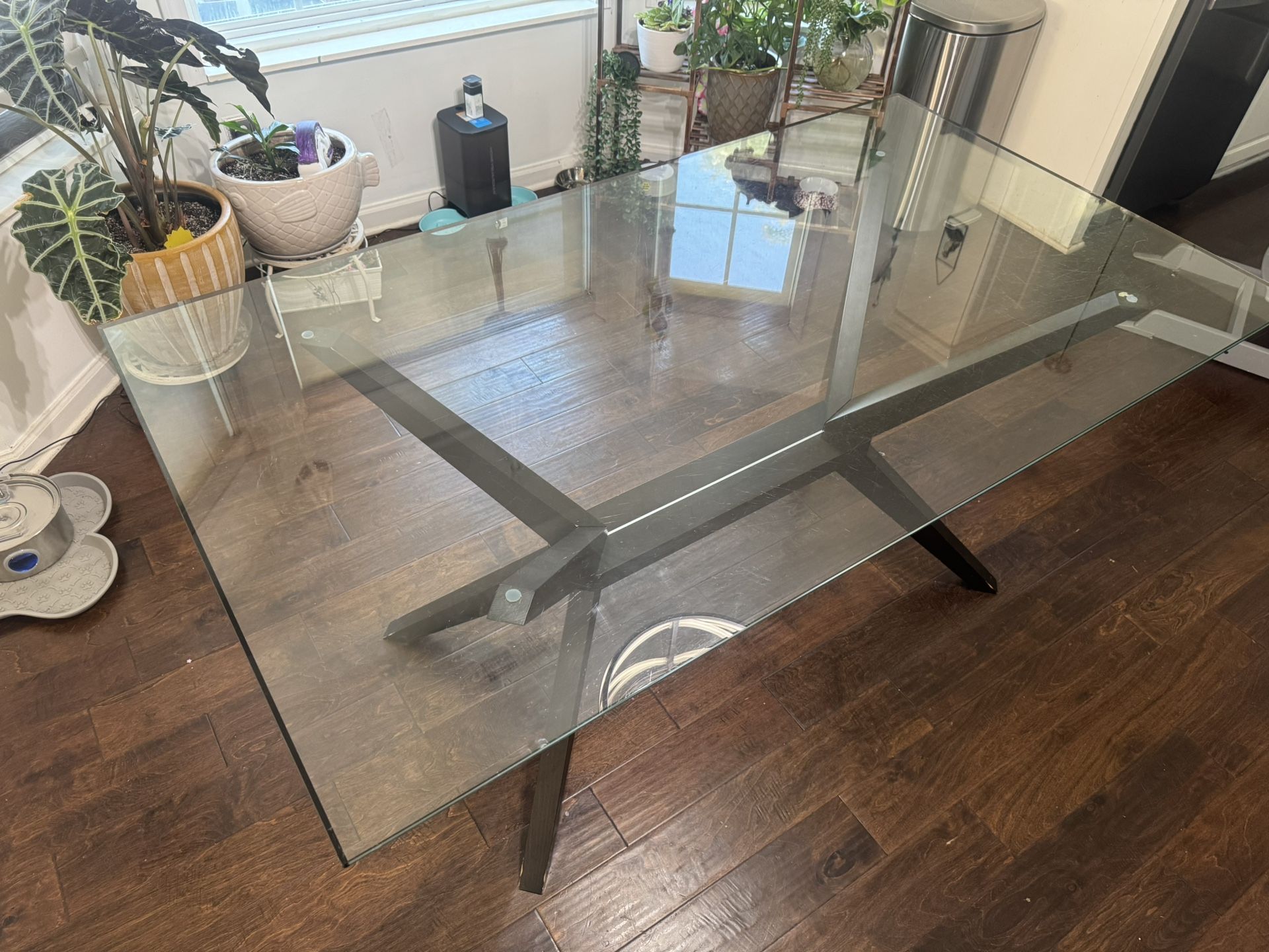 Dinning Table