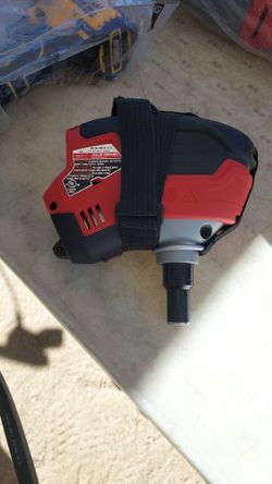Milwaukee M12 12-Volt Lithium-Ion Cordless Palm Nailer (Tool-Only)