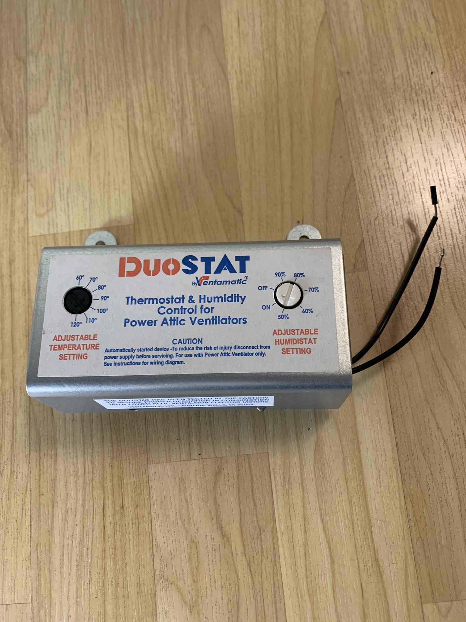 Ventamatic DUOSTAT Adjustable Dual Thermostat/Humidistat Control for Power  Attic Ventilators for Sale in Tigard, OR - OfferUp