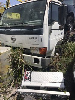 Nissan Ud $2000. diesel not running clean title