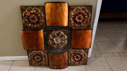 Aluminum wall decor