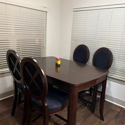 Dinner Table with 4 Chairs