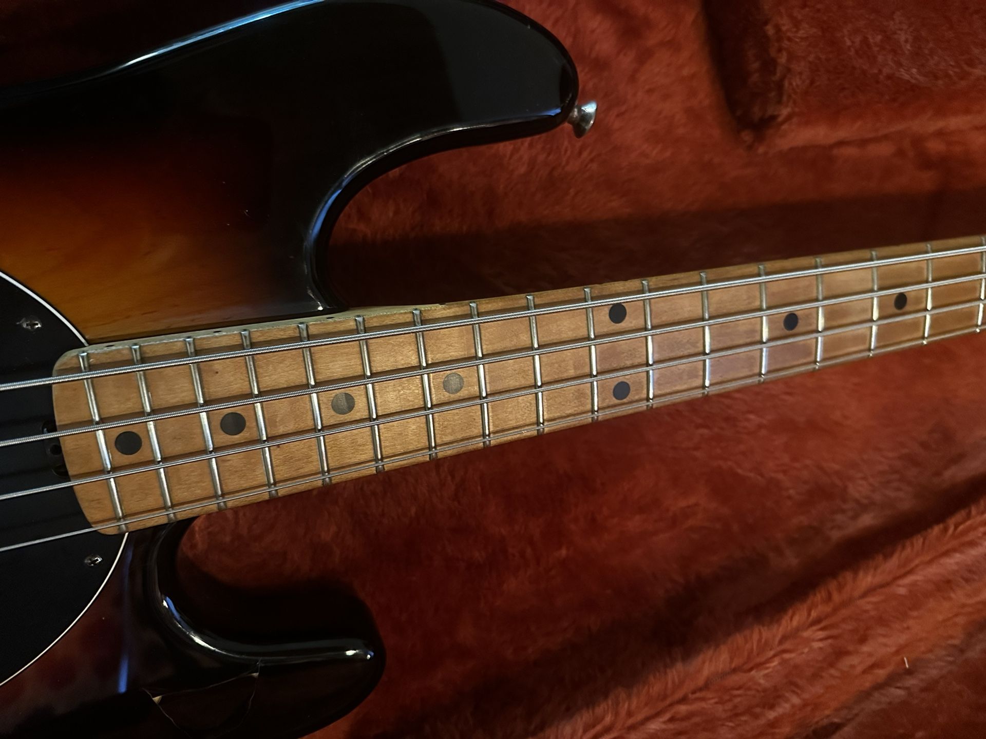 ベース musicman stingray USA 1998 Ernie Ball Music Man StingRay 1998 – The Bass Gallery