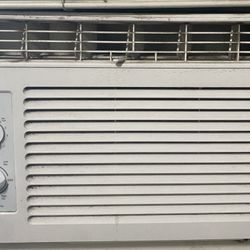 GE Small Room Window Air Conditioner , ( 115-Volt , 5000-BTU ) Air conditioners  