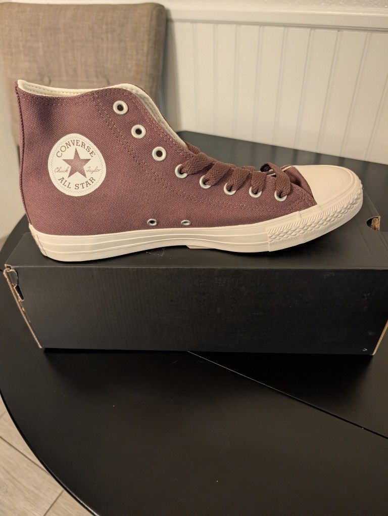 Converse Size 11 Chuck Taylor All Star Red Cedar