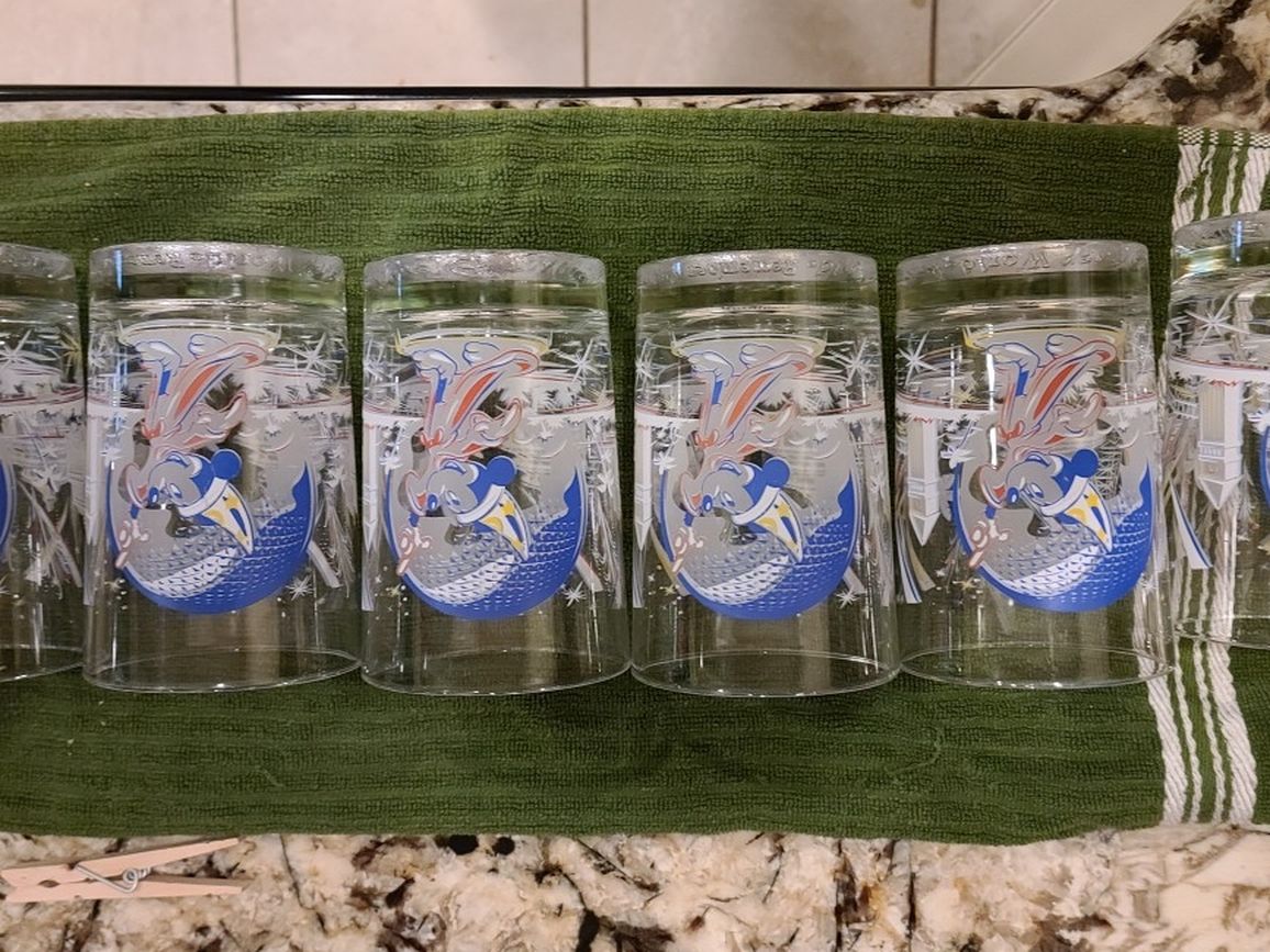 25th Anniversary Disney World Table Glass (6)