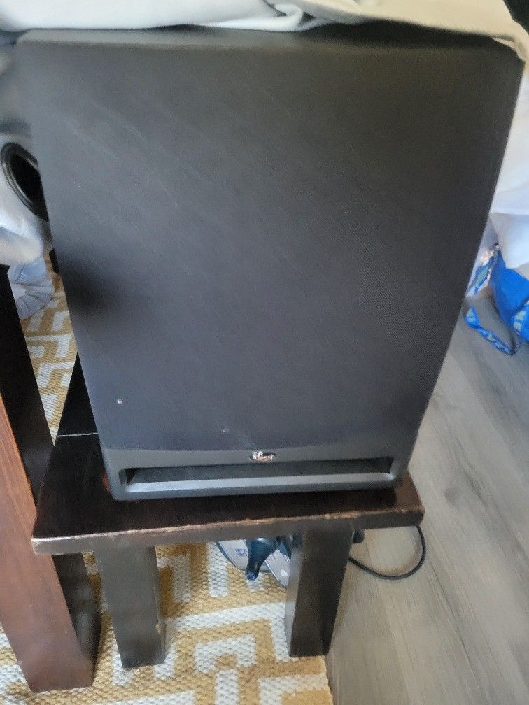 10 Inch klipsch RP 10W