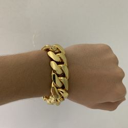 Heavy Handmade 18k Gold Plated Cuban link Bracelet 8inX22mm