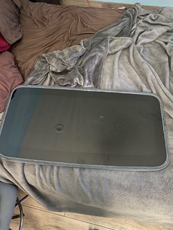 GMT 900 OEM sunroof glass