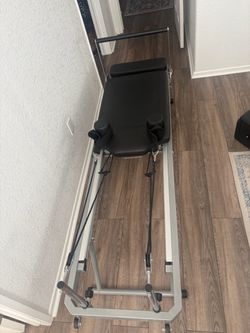 Pilates Reformer Machine with Resistance Cords
