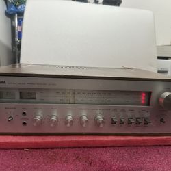 Vintage Yamaha CR-600 Natural Sound Receiver FOR PART OR REPAIR