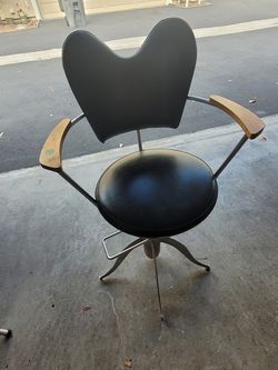Industrial-Style Adjustable Drafting Chair – Black Leather-Look & Wood