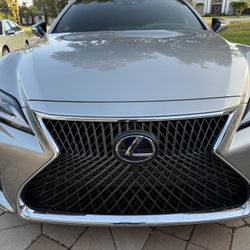 Like New Luxury Lexus LS500 Hybrid