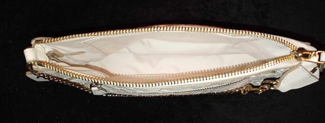 White hotsell leather pocketbook