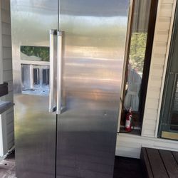 Kitchen Aid Double Door Fridge With Ice Maker