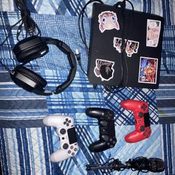 PS4 Console (with 3 controllers,headset, and usb mic