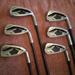 Like New Ping 430 Irons 2 Year Old Set Save $400 