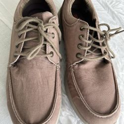 Like New Sketchers Men’s Shoes sizes 12, 13 & 11.5. Asking $15 each. Only worn once. Pick up in Palm Bay. 