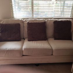 Couch set 