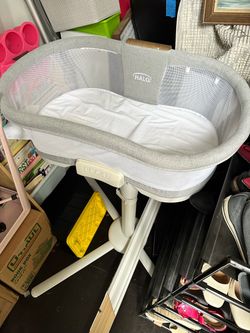 Halo bassinet swivel