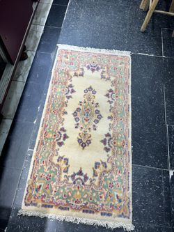 Entryway Persian Cream Carpet