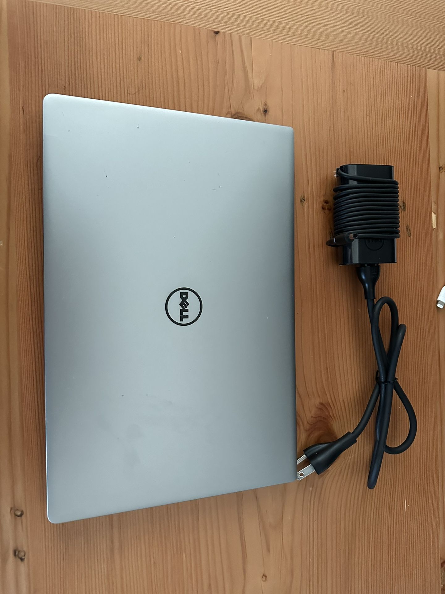 Dell XPS 13 9350 Laptop