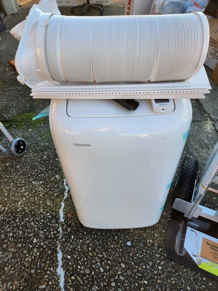 Toshiba Portable AC Unit