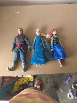 Frozen Dolls