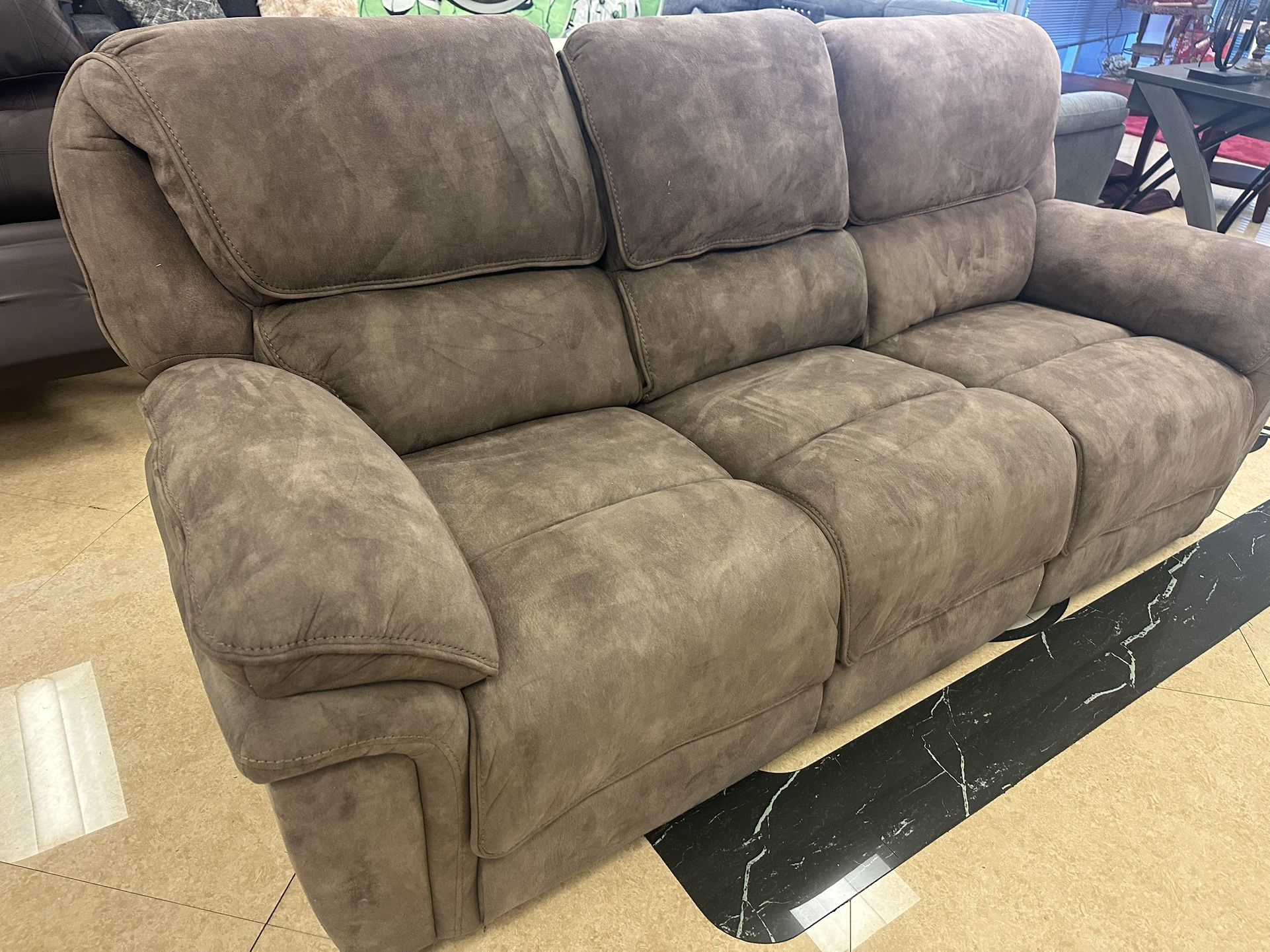 3pc. New/Comfy/Camel Brown Set. UsB