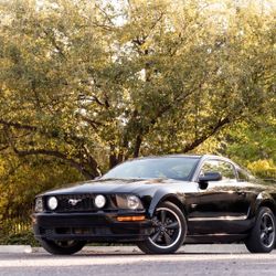 ISO 2005-2009 Mustang Gt (MANUAL)
