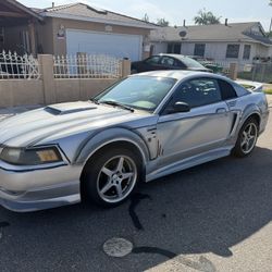 2000 Ford Mustang