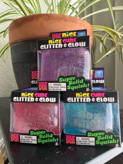 Needoh nice cube glitter and glow