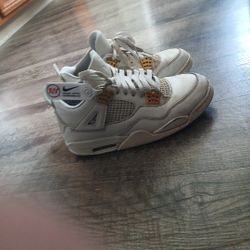 Jordan 4 Golden And White
