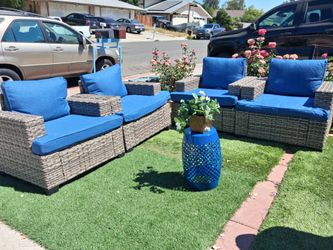 Ovios patio 5 pieces set $280