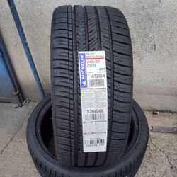 245 35 19 Michelin Pilot Sport All Season 4