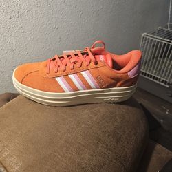 Women's Adididas 8.5
