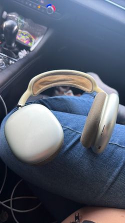 AirPod max