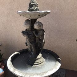 New Water Fountain Made Out Of Cement Water Pump Included 