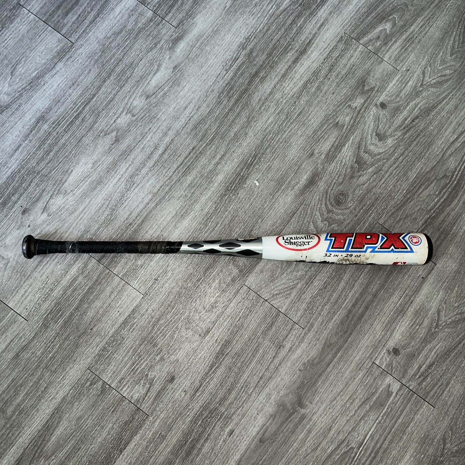 Louisville Slugger 32" 29 Oz Baseball Bat - Red