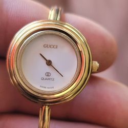 Women's Gucci Watch Needs Battery From Sitting $200 Pickup In Oakdale 