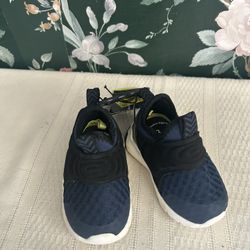 Athletic Works Baby Boy Slip-on Athletic Sneakers in black and navy blue