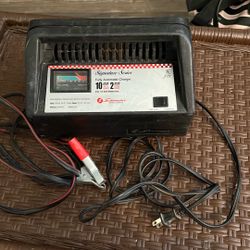 Signature Series 12 Volt Batter Charger