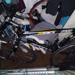 selling a felt f80 roadbike it's A 56 Size