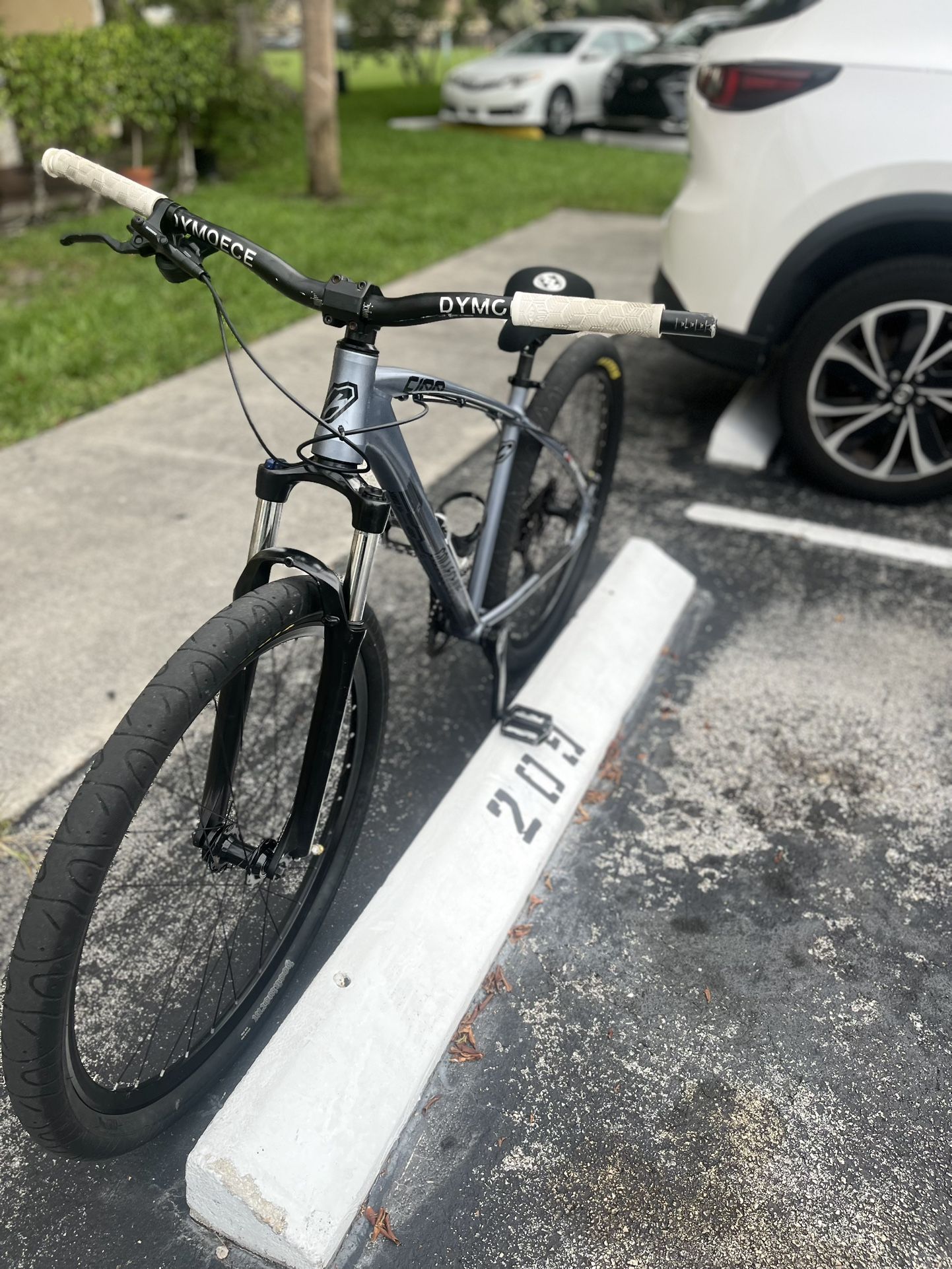 C1OO V3