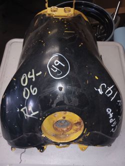 04-06 Yamaha R1 Gas Tank Fuel Petrol Cell YZF1000 YZF 1000 FREE SHIPPING