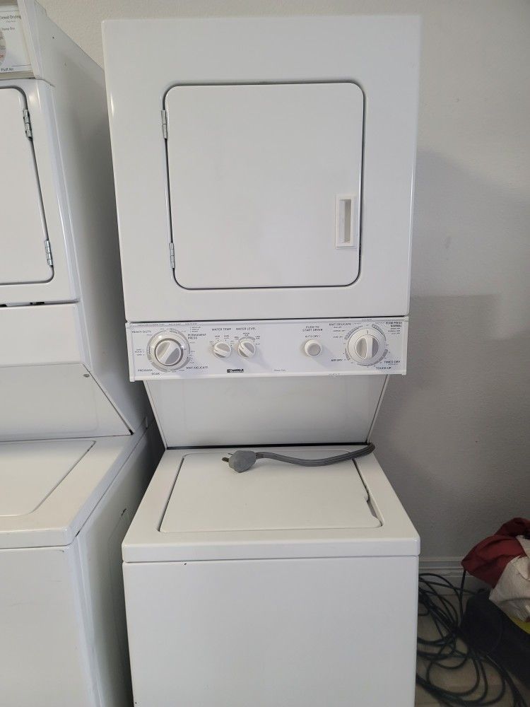 Kenmore Washer And Electric Dryer Stackble 